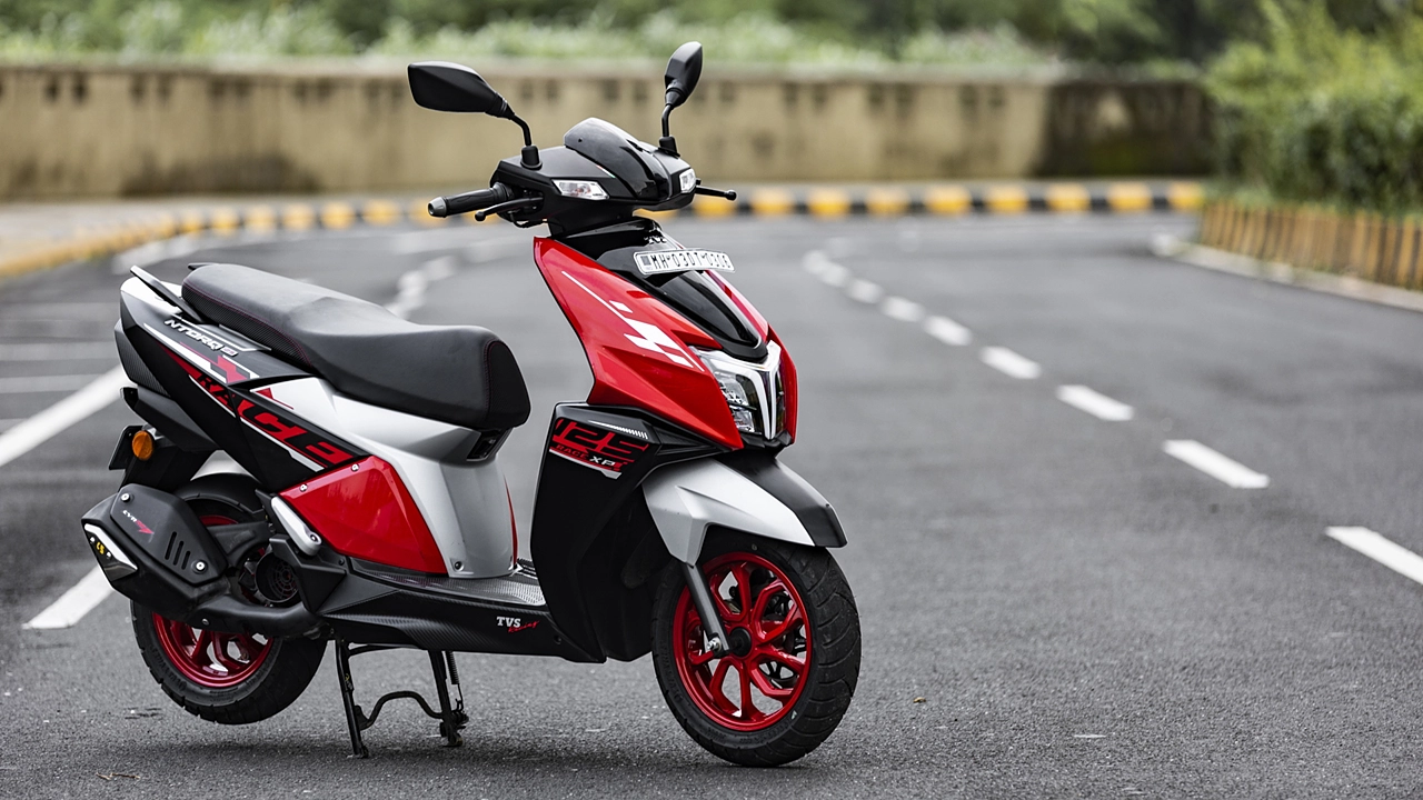 Red Sporty bike & car